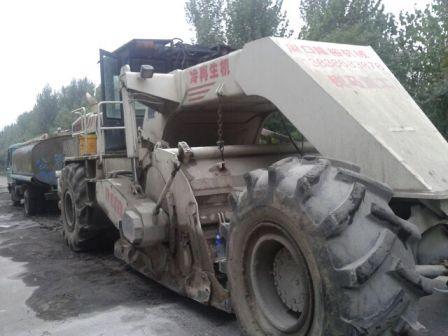 WR2300L，平頂山S329省道水穩(wěn)再生