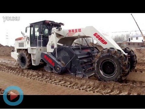 WR2300L，永城段G311國道灰土拌和速度超級快