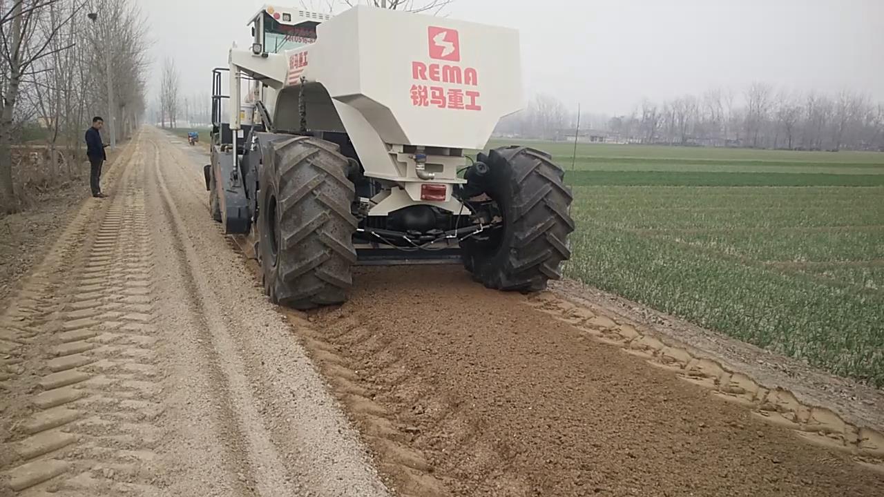 RZ580，荷澤灰土路基冷再生